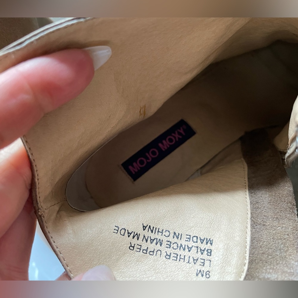 Mojo Moxie Boots Size 9 Camel Color Lightly Used - image 5